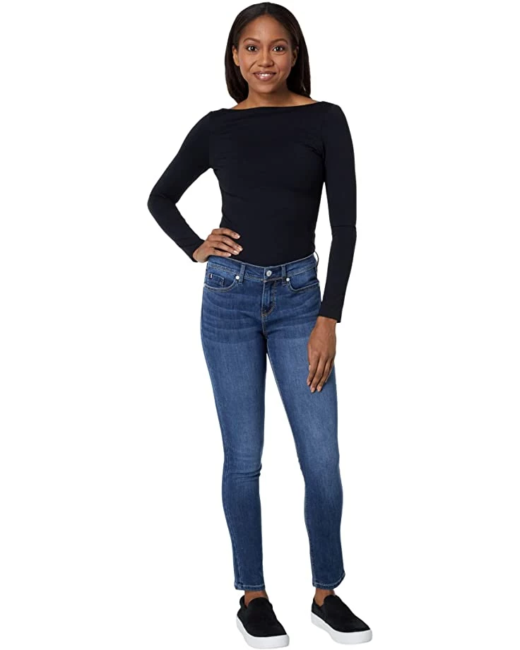 U.S. POLO ASSN. Core Super Skinny Mid-Rise Stretch Denim Jeans in Electrify Wash 6 U.S. POLO ASSN. Core Super Skinny Mid-Rise Stretch Denim Jeans in Electrify Wash - Image 4