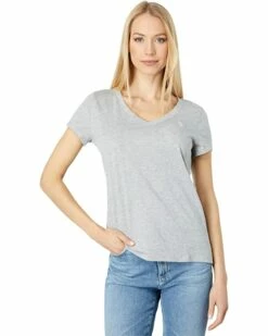 U.S. POLO ASSN. Shirts & Tops Iconic V-Neck Tee 38 U.S. POLO ASSN. Shirts & Tops Iconic V-Neck Tee -Valentino Garavani Sales Shop 71H cgF5KL. AC SR736920