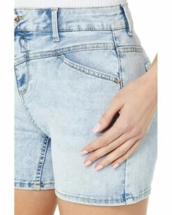 U.S. POLO ASSN. 4 1/2" High-Rise Vintage Stretch Denim Shorts in Light Acid Wash 8 U.S. POLO ASSN. 4 1/2" High-Rise Vintage Stretch Denim Shorts in Light Acid Wash -Valentino Garavani Sales Shop 81wSqHdsYWL. AC SR736920