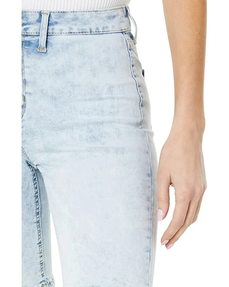 U.S. POLO ASSN. Shorts 9" High-Rise Stretch Denim Bermuda in Victoria Wash 5 U.S. POLO ASSN. Shorts 9" High-Rise Stretch Denim Bermuda in Victoria Wash - Image 3