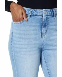 U.S. POLO ASSN. Curvy Ultra High-Rise Stretch Denim Skinny Jeans in Light Enzyme Wash 8 U.S. POLO ASSN. Curvy Ultra High-Rise Stretch Denim Skinny Jeans in Light Enzyme Wash -Valentino Garavani Sales Shop 91WSHaGC3L. AC SR736920